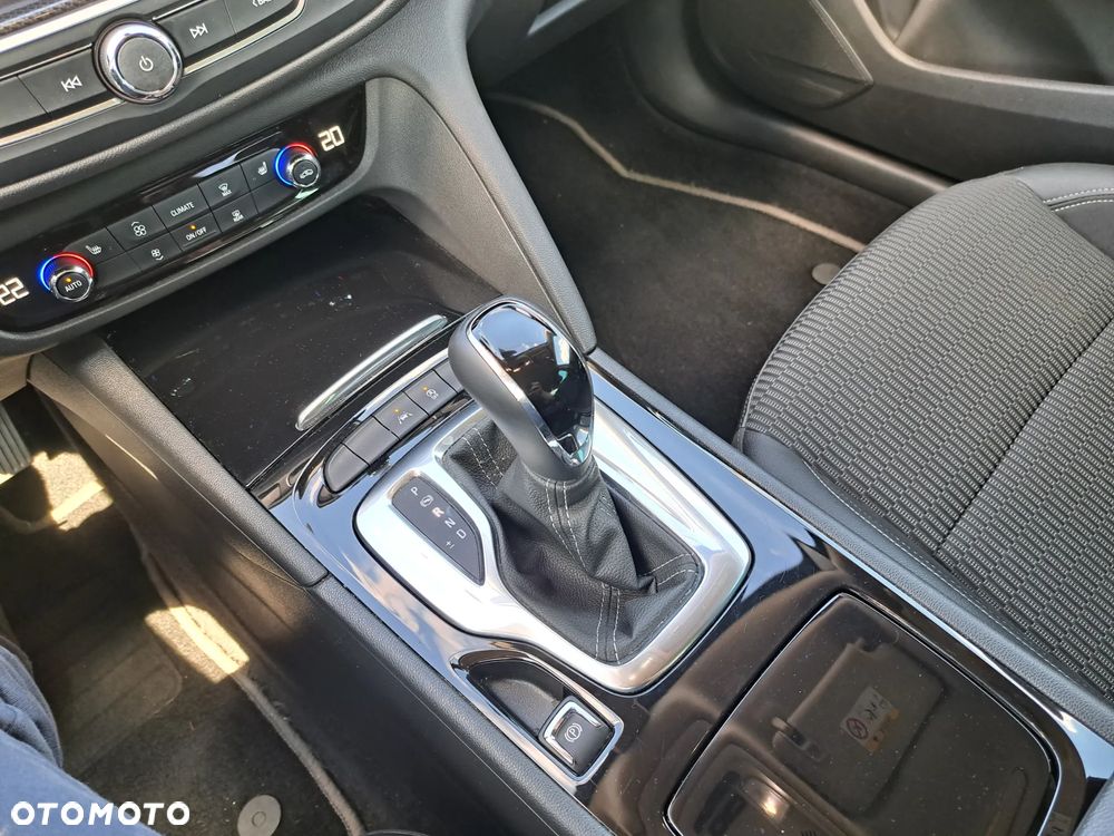Opel Insignia - 12