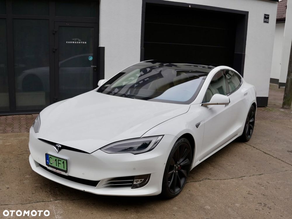 Tesla Model S Performance - 3