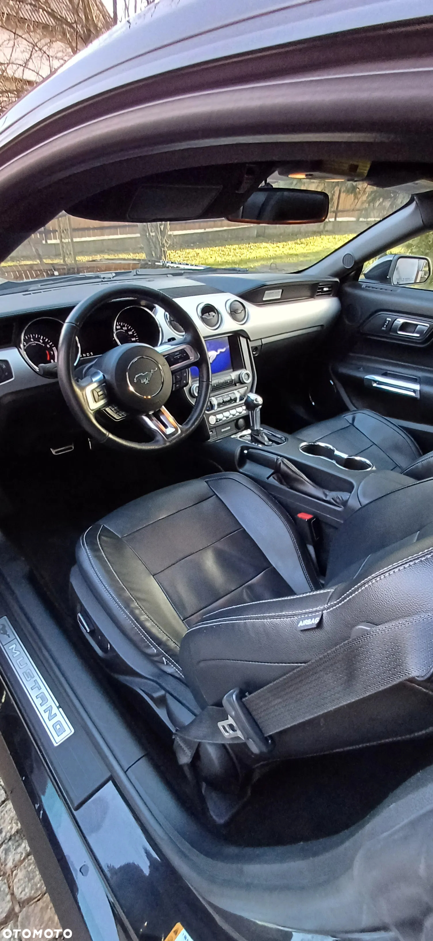 Ford Mustang 5.0 V8 GT - 5