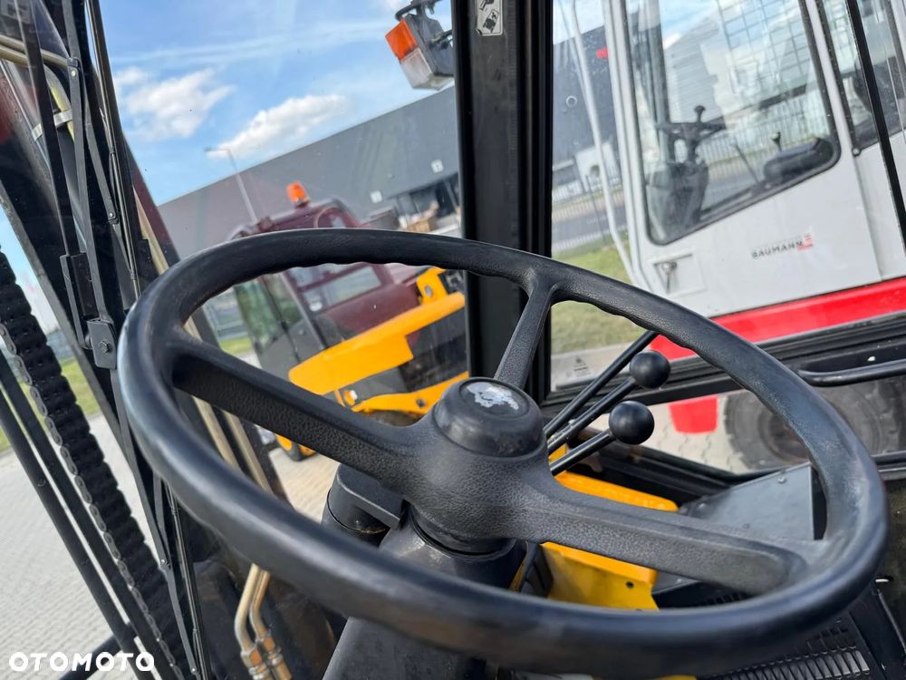 Hyster Yale GLP70 udzwig 7000 kg /Pozycjoner + przesuw /Kabina pełna / - 9