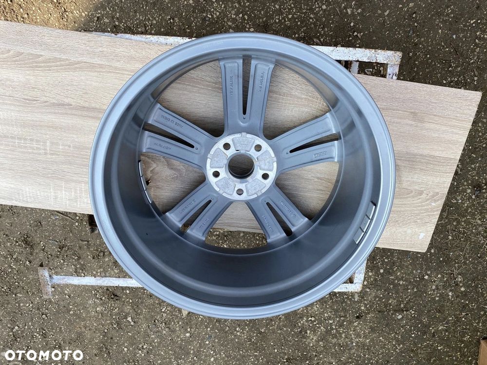 FELGA ALUMINIOWA VW TIGUAN II 5NN601025D 8,5JX19 ET38 5X112 - 2