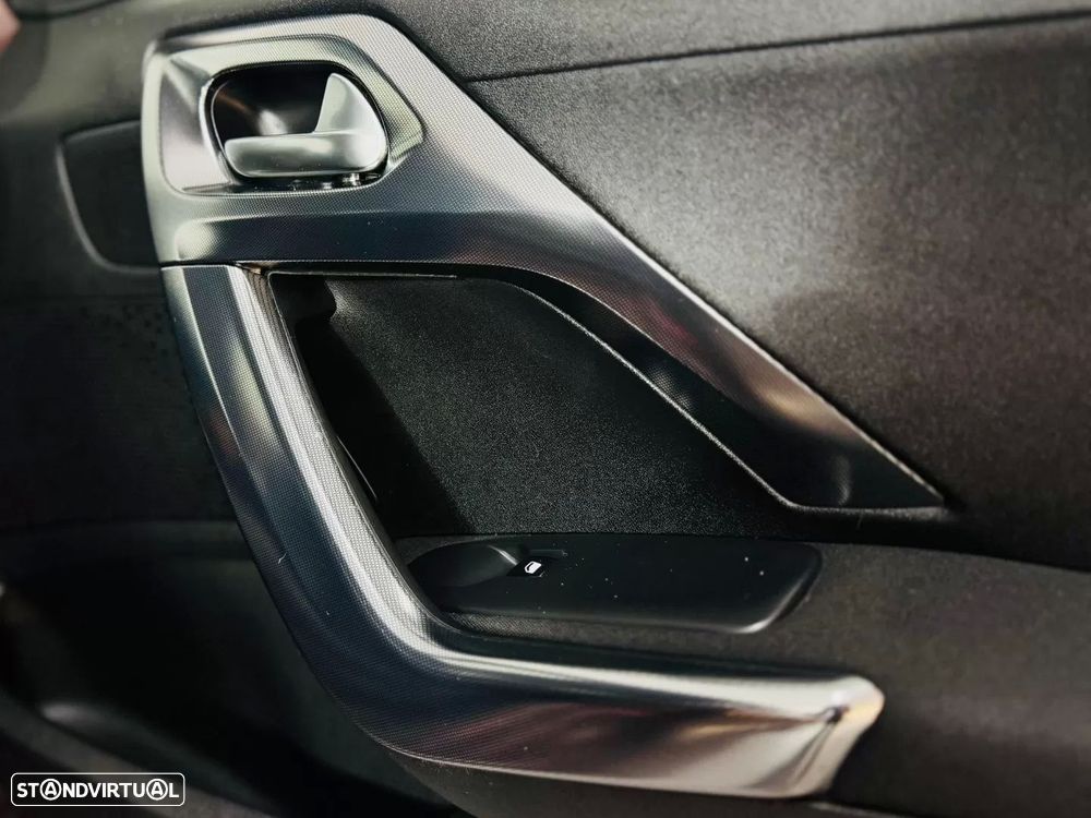 Peugeot 2008 1.6 e-HDi Allure - 54