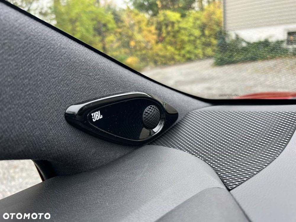 Toyota Corolla 2.0 Lounge - 17