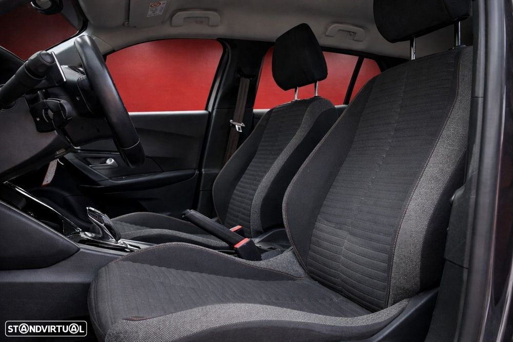 Peugeot 2008 1.2 PureTech Active Pack EAT8 - 7