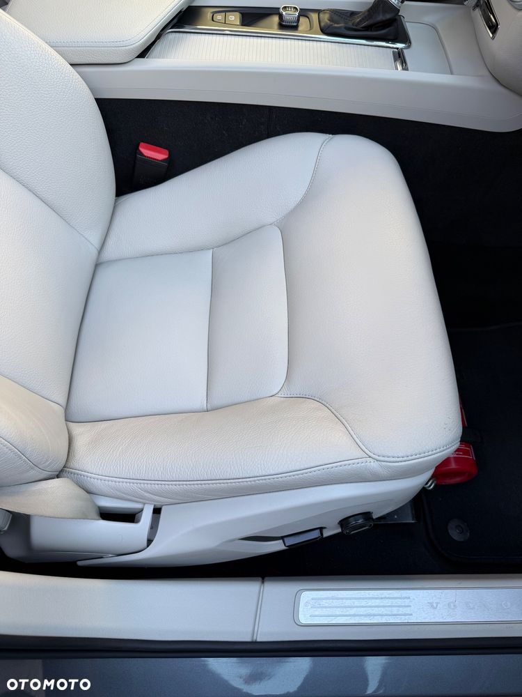 Volvo V60 D3 Geartronic Momentum Pro - 27