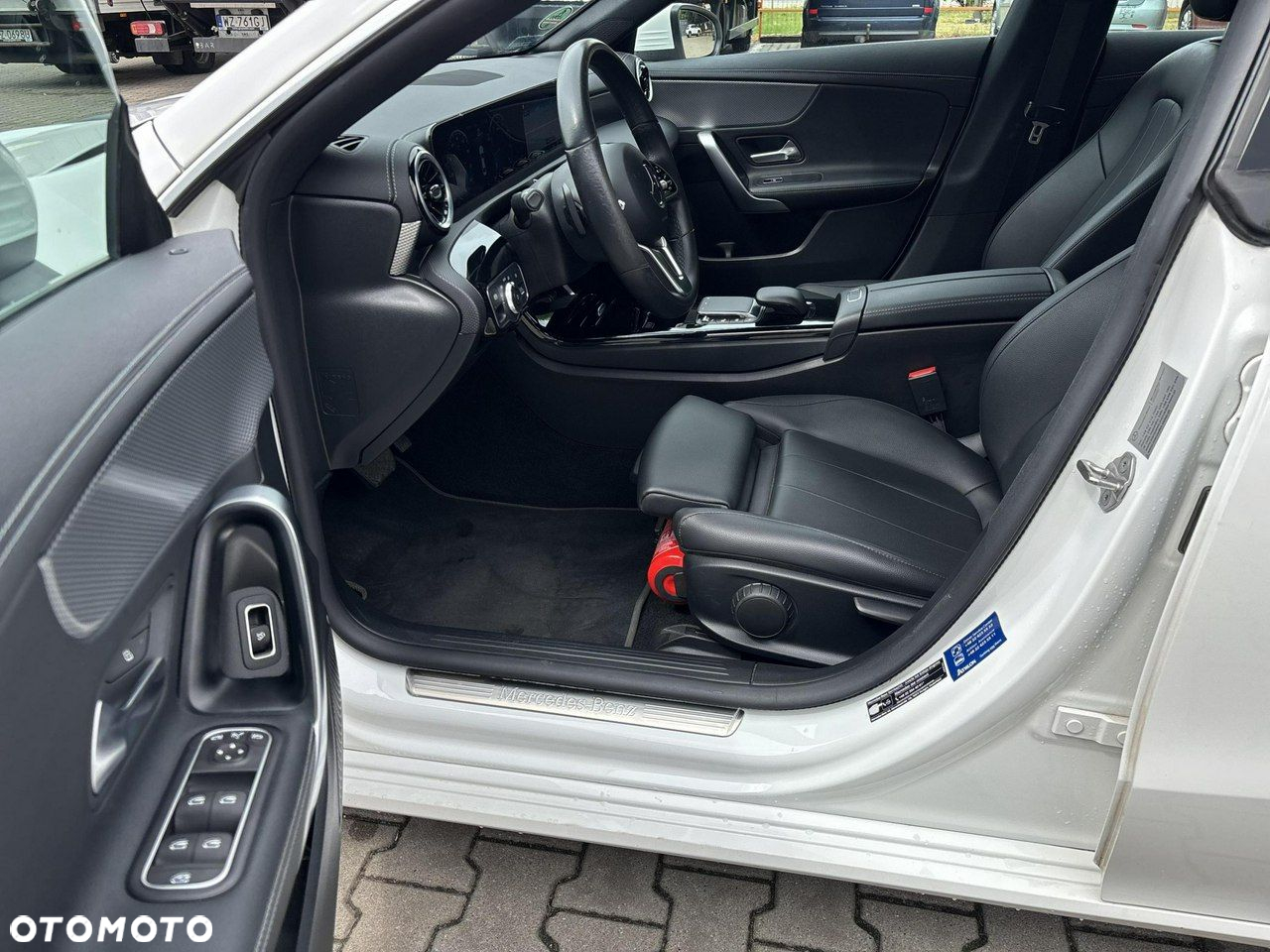 Mercedes-Benz CLA - 11