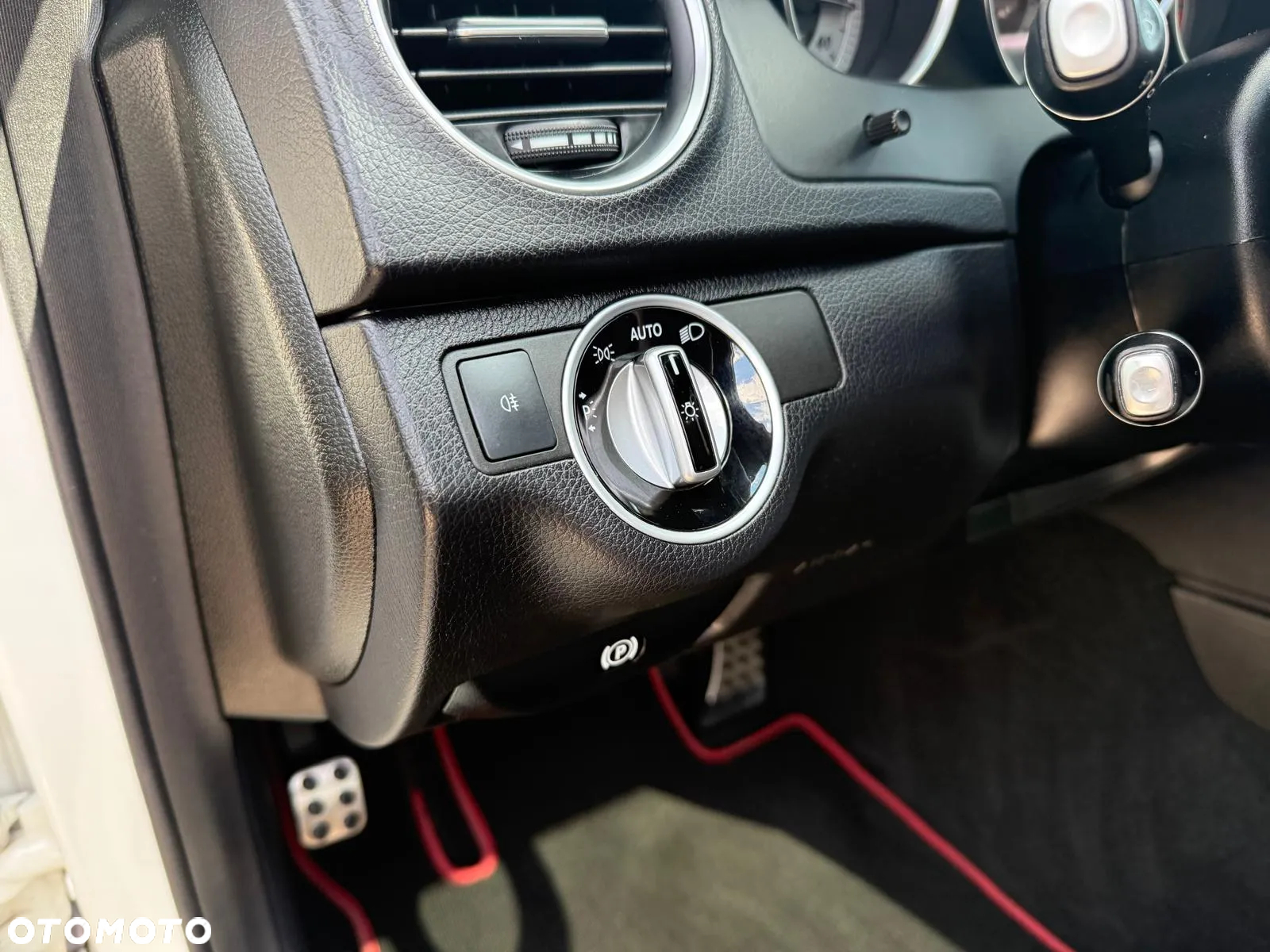 Mercedes-Benz Klasa C 250 CDI DPF Coupe Sport 7G-TRONIC - 16