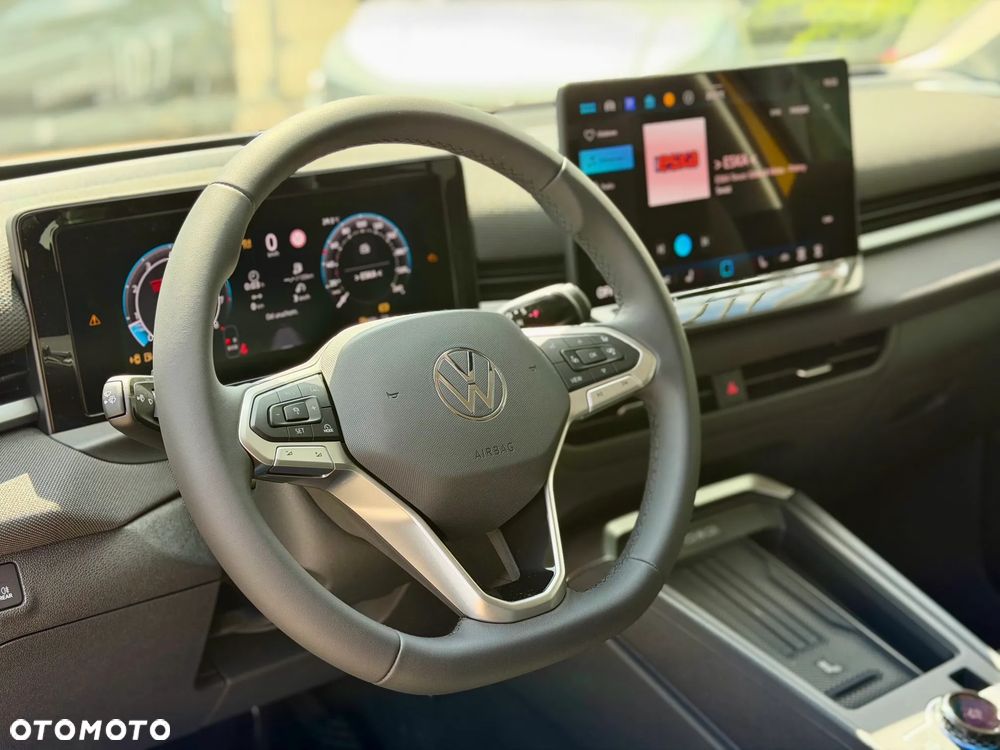 Volkswagen T-Roc 1.5 eTSI Life DSG - 9