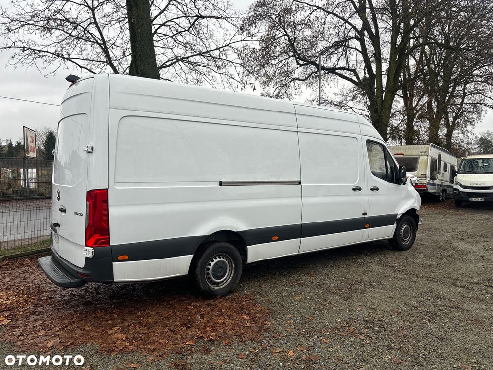 Mercedes-Benz Sprinter - 8