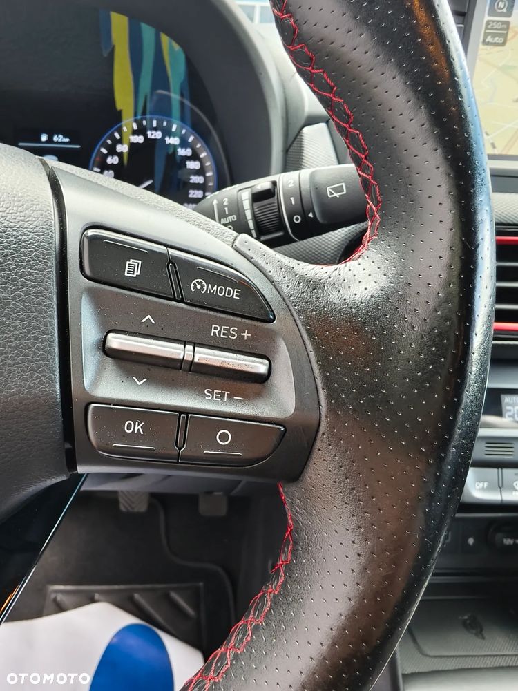 Hyundai Kona 1.0 T-GDI YES!+ - 24