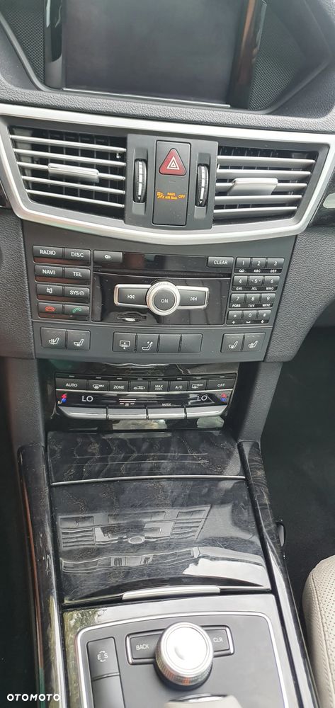 Mercedes-Benz Klasa E - 24