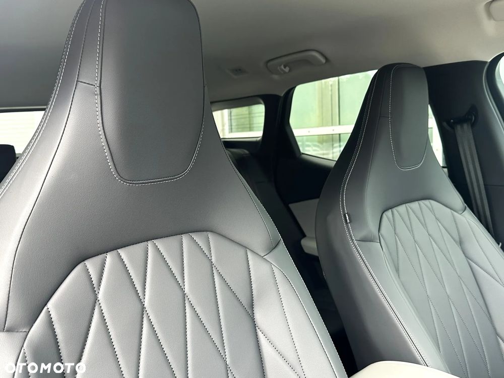 Ford Explorer 79kWh Premium RWD - 26