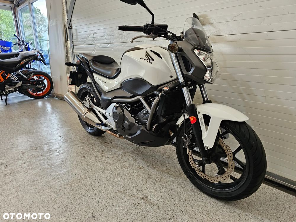 Honda NC - 18