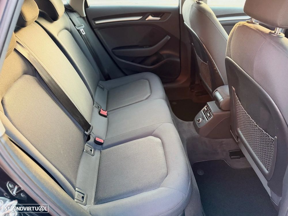 Audi A3 Sportback 30 TFSI S tronic - 14