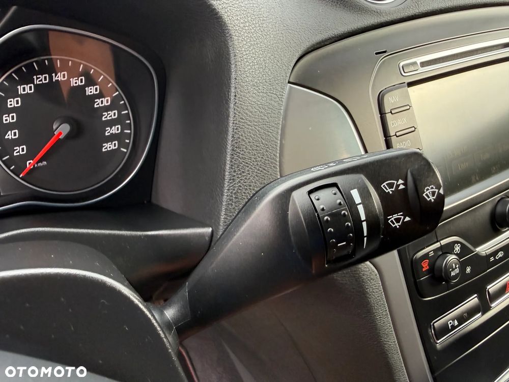 Ford Mondeo 2.0 TDCi Titanium X - 33
