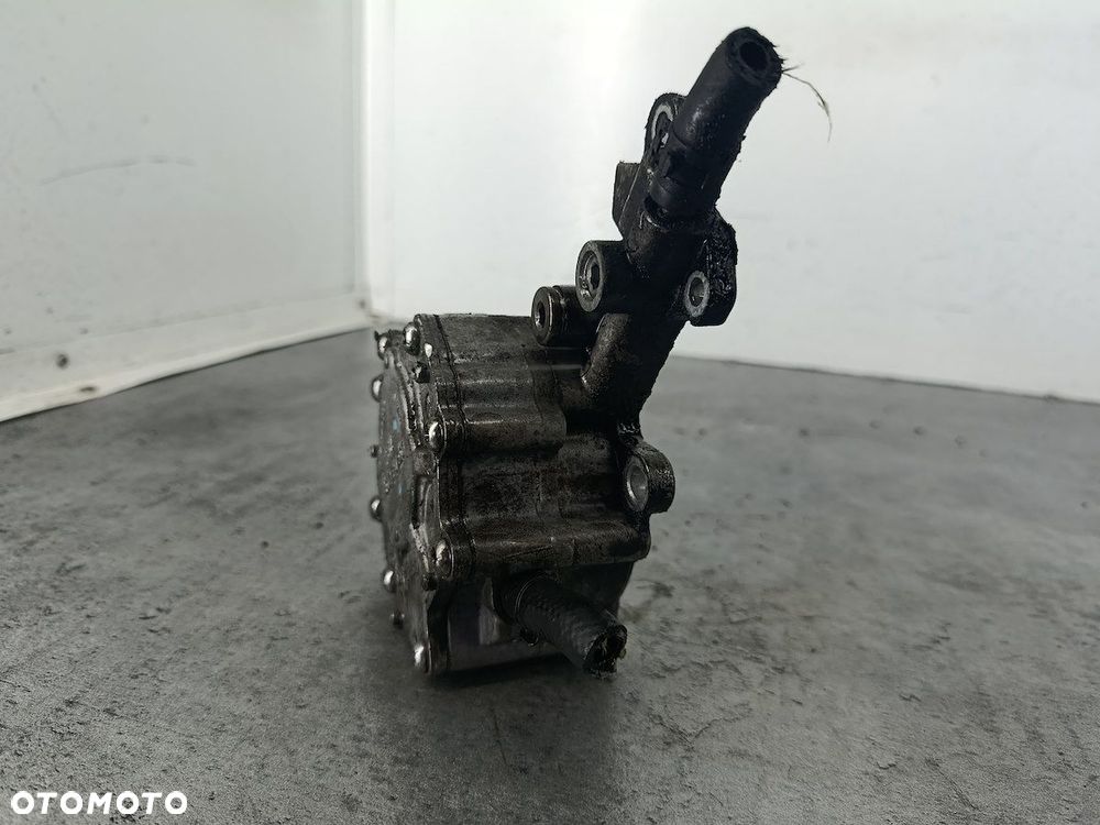 POMPA VACUM VW POLO IV FL 9N 038145209C BOSCH 1.4 TDI - 4