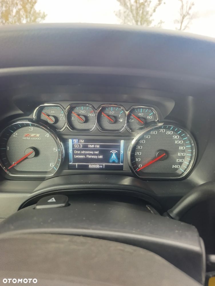 Chevrolet Silverado - 11
