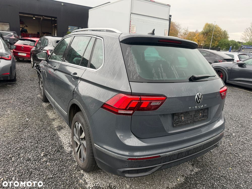 Volkswagen Tiguan 2.0 TDI SCR 4Mot Elegance DSG - 4