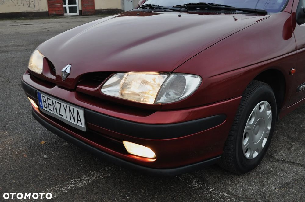 Renault Megane 1.6 RN - 28