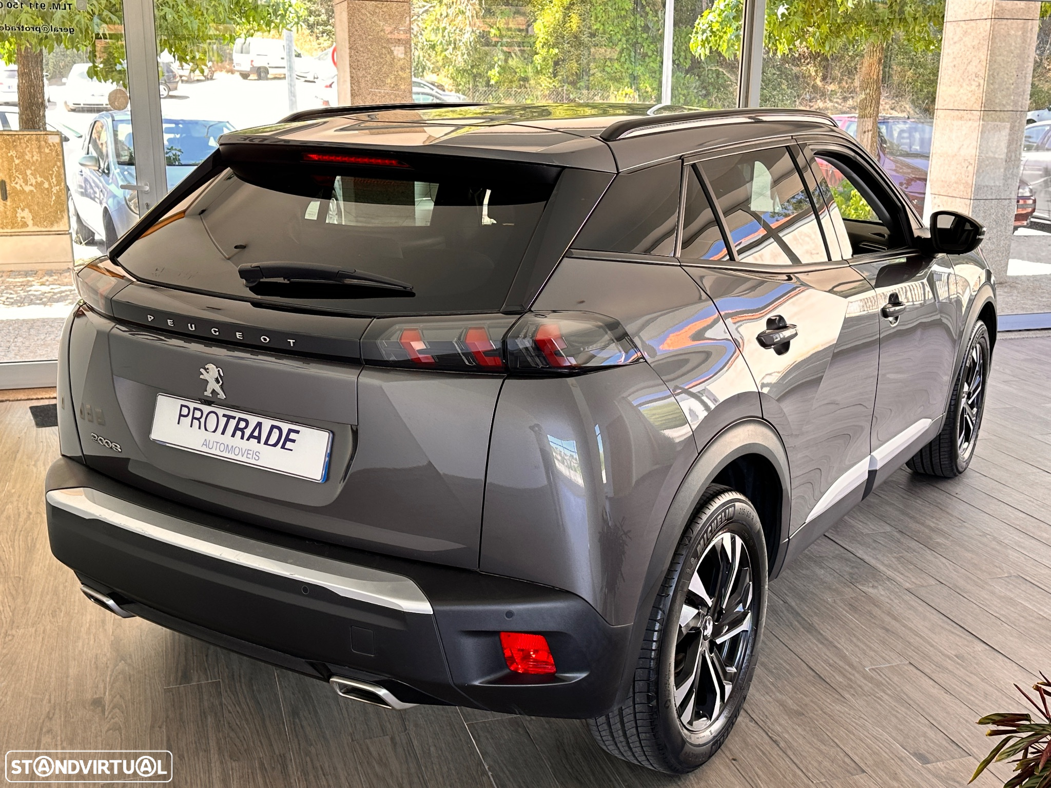 Peugeot 2008 PureTech 130 EAT8 Allure - 3