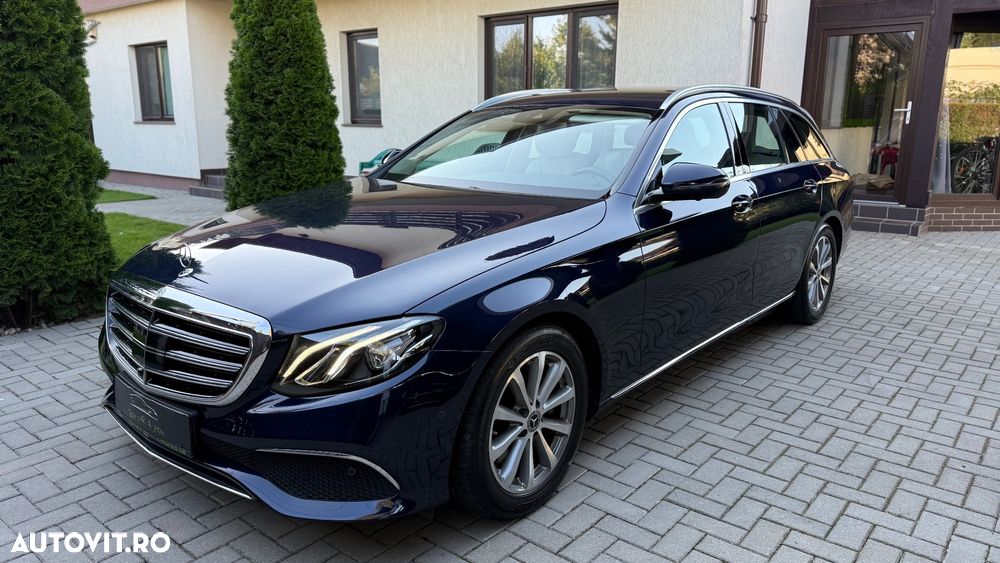 Mercedes-Benz E 220 d 4Matic T 9G-TRONIC Avantgarde - 28