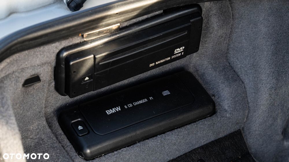 BMW Seria 7 740i - 29