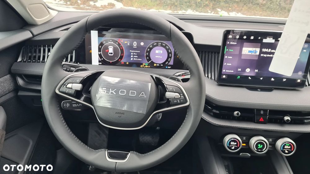 Skoda Superb 2.0 TDI SCR Essence DSG - 13