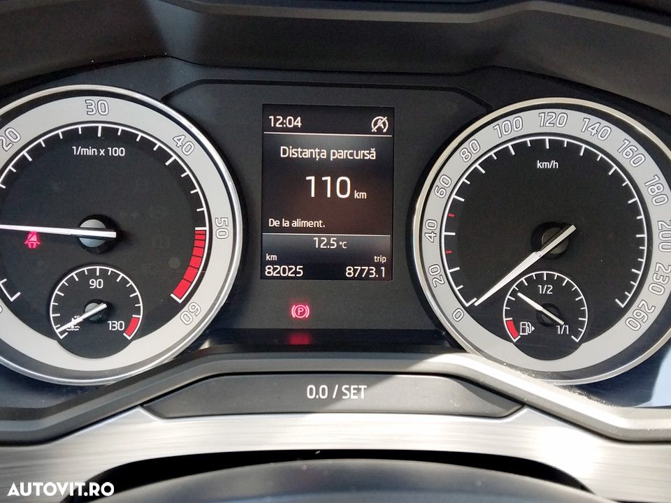 Skoda Superb 2.0 TDI Ambition - 14