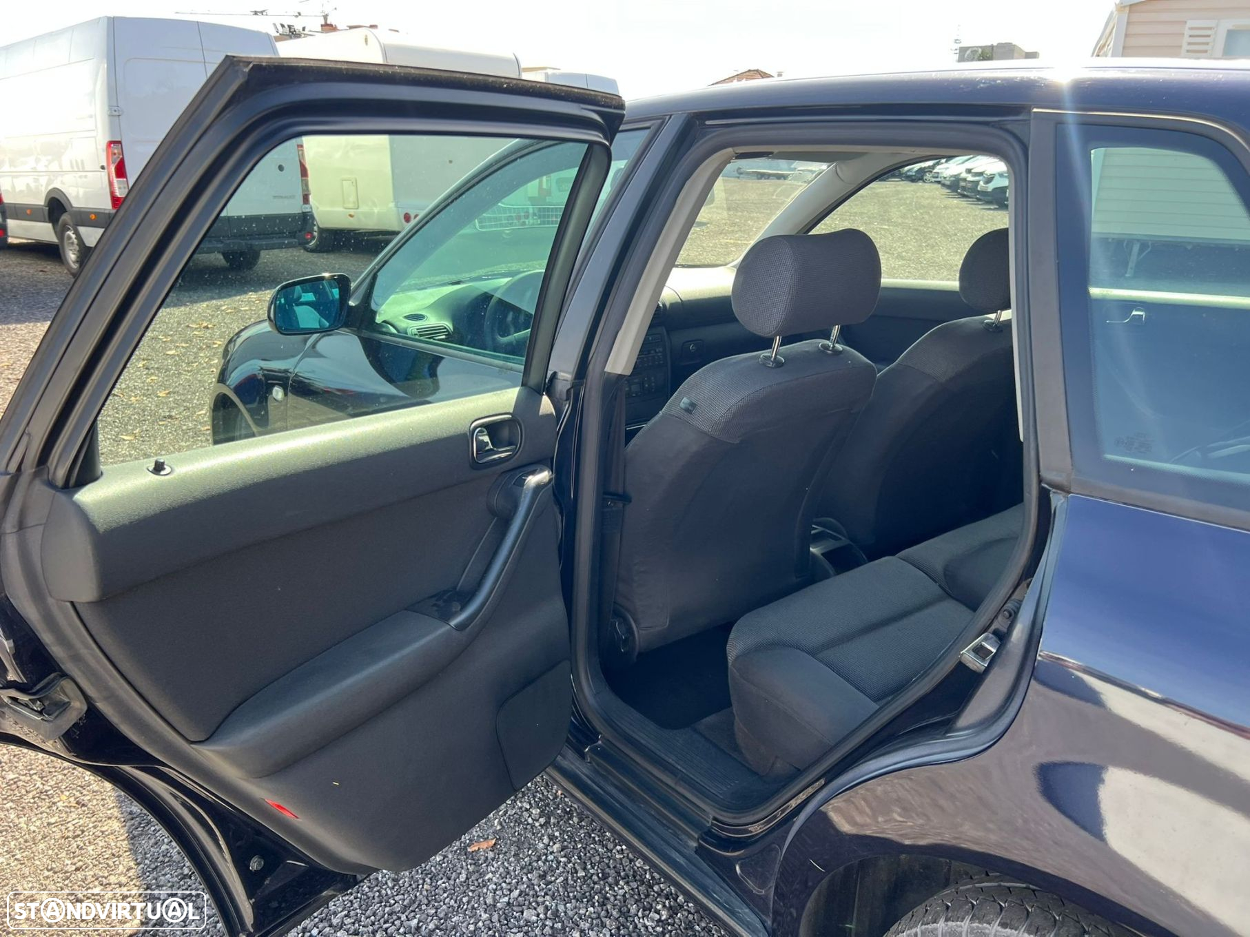 Audi A3 1.6 Ambiente - 16