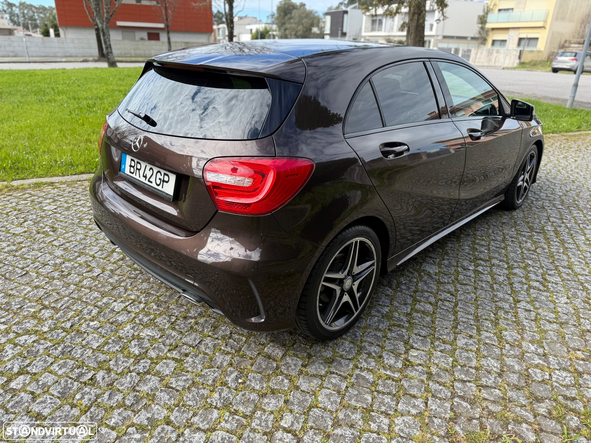Mercedes-Benz A 200 d 7G-DCT AMG Line - 5