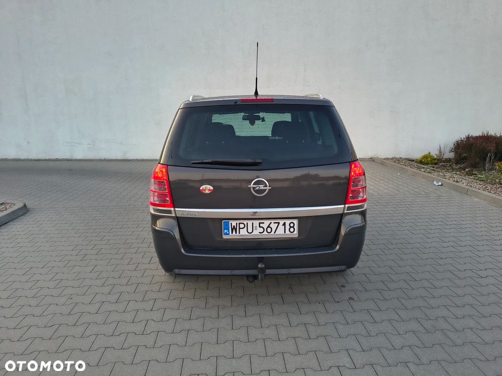 Opel Zafira 1.8 Cosmo EU5 - 7