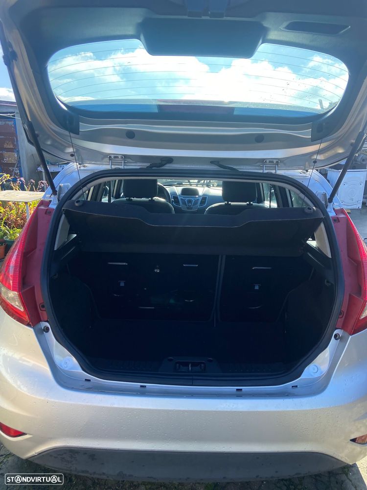 Ford Fiesta 1.4 TDCI Titanium - 16