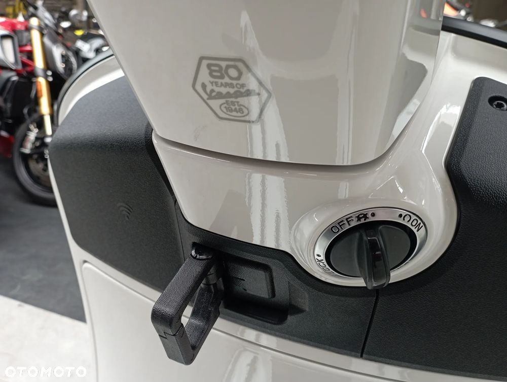 Vespa GTS - 11