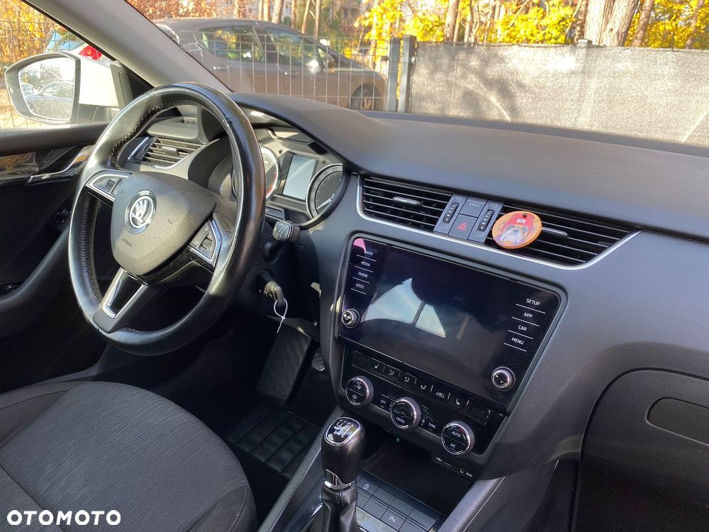 Skoda Octavia 1.4 TSI Ambition - 6