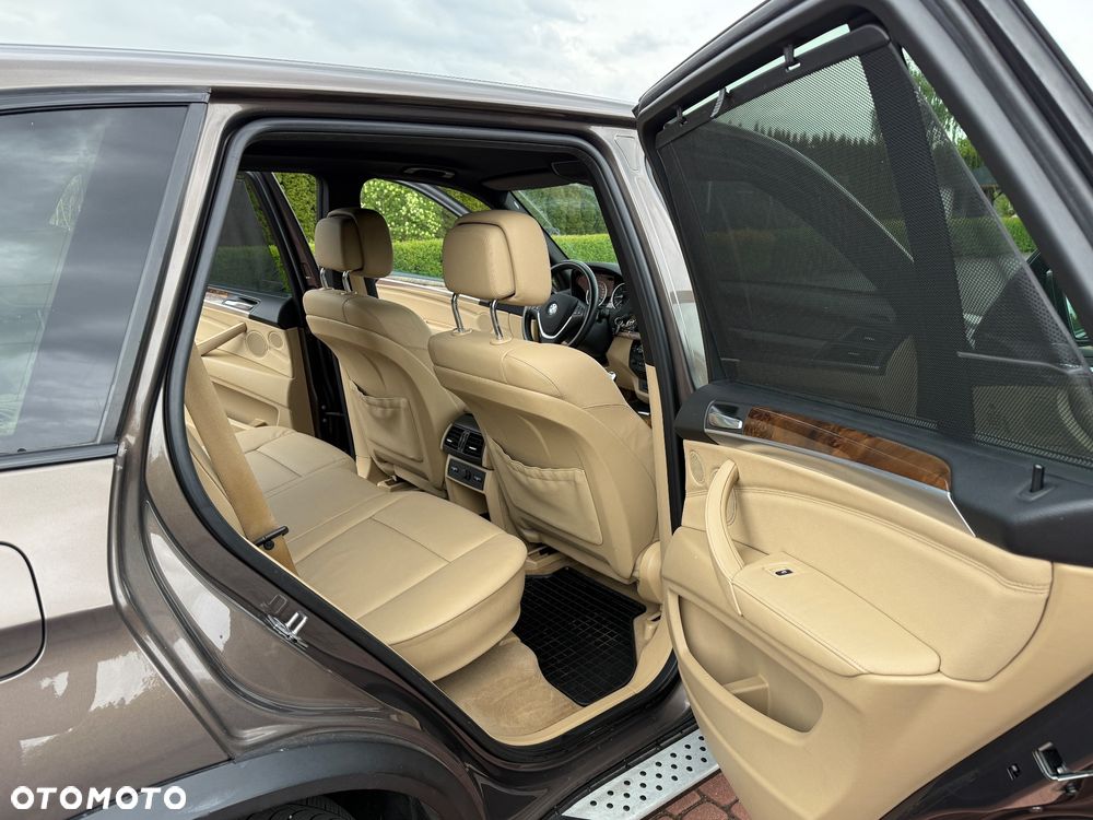 BMW X5 xDrive40d Edition Exclusive - 24