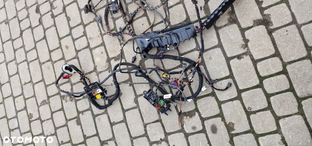 INSTALACJA WNĘTRZA KOMORY SILNIKA AUDI A4 B8 1.8Tfsi - 2