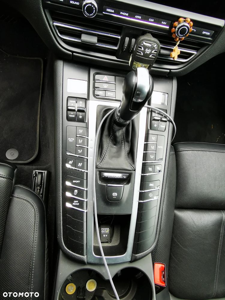 Porsche Macan S - 9