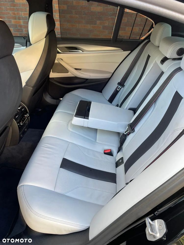 BMW M5 - 36