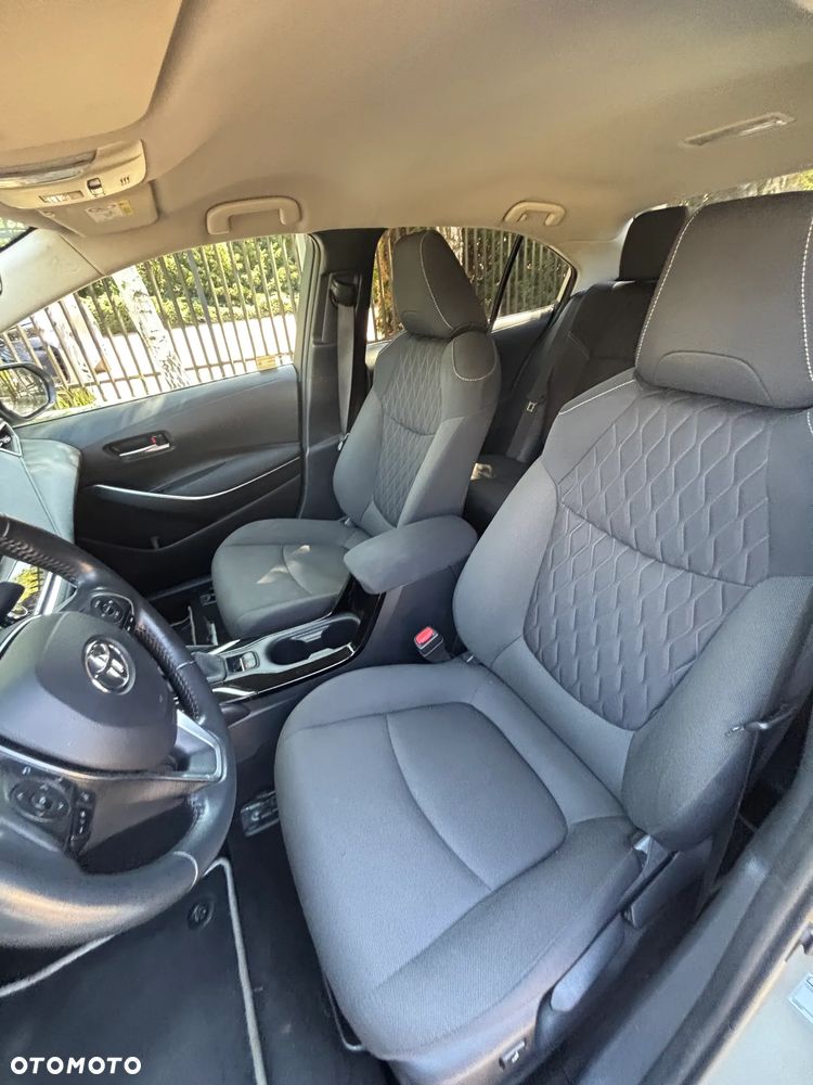Toyota Corolla 1.8 Hybrid Executive - 12