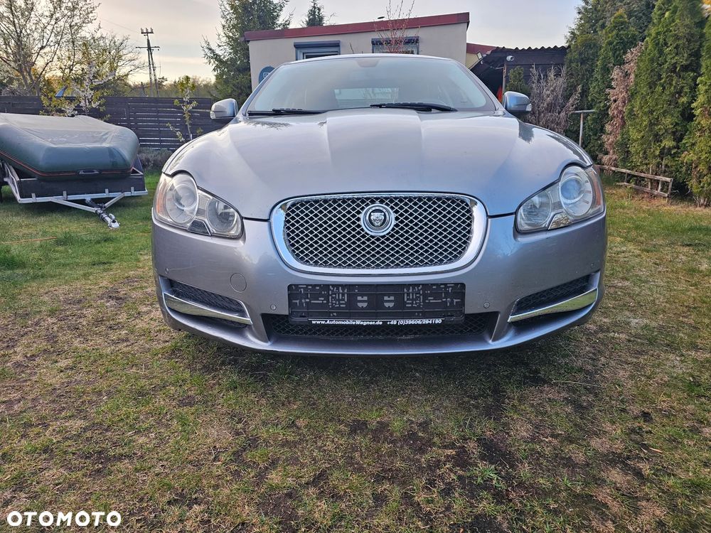 Jaguar XF 2.7 V6 Premium Luxury - 1