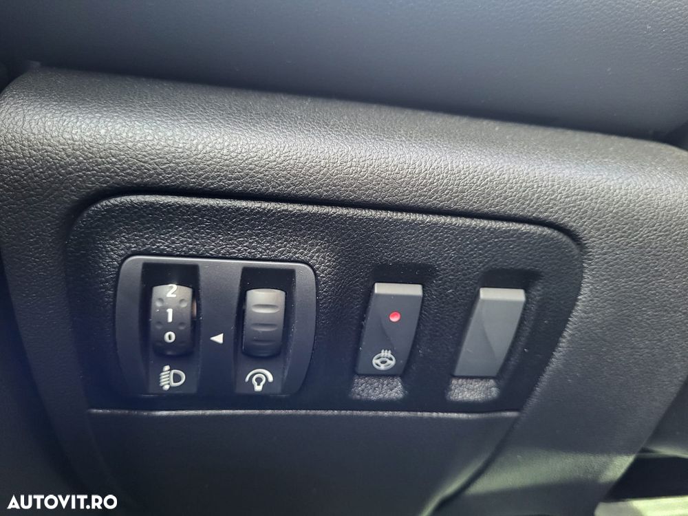 Renault Megane TCE 140 EDC Techno - 14