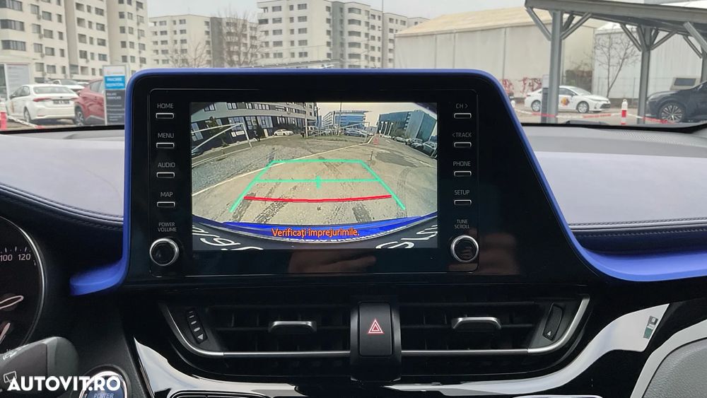 Toyota C-HR 2.0 HSD 184 CP 4x2 CVT C-ult Style bi-tone - 23