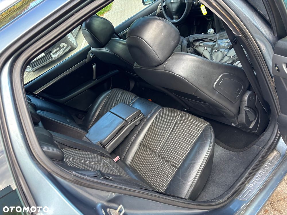 Peugeot 407 - 23