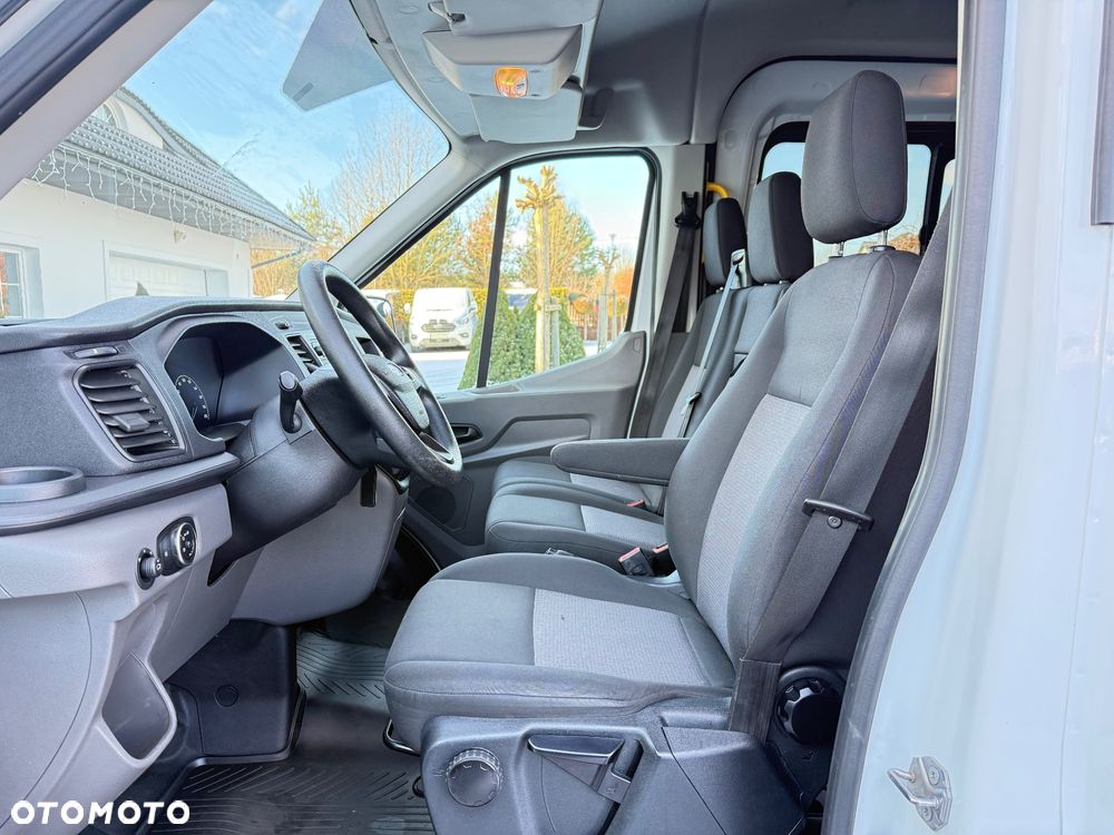 Ford Transit - 11