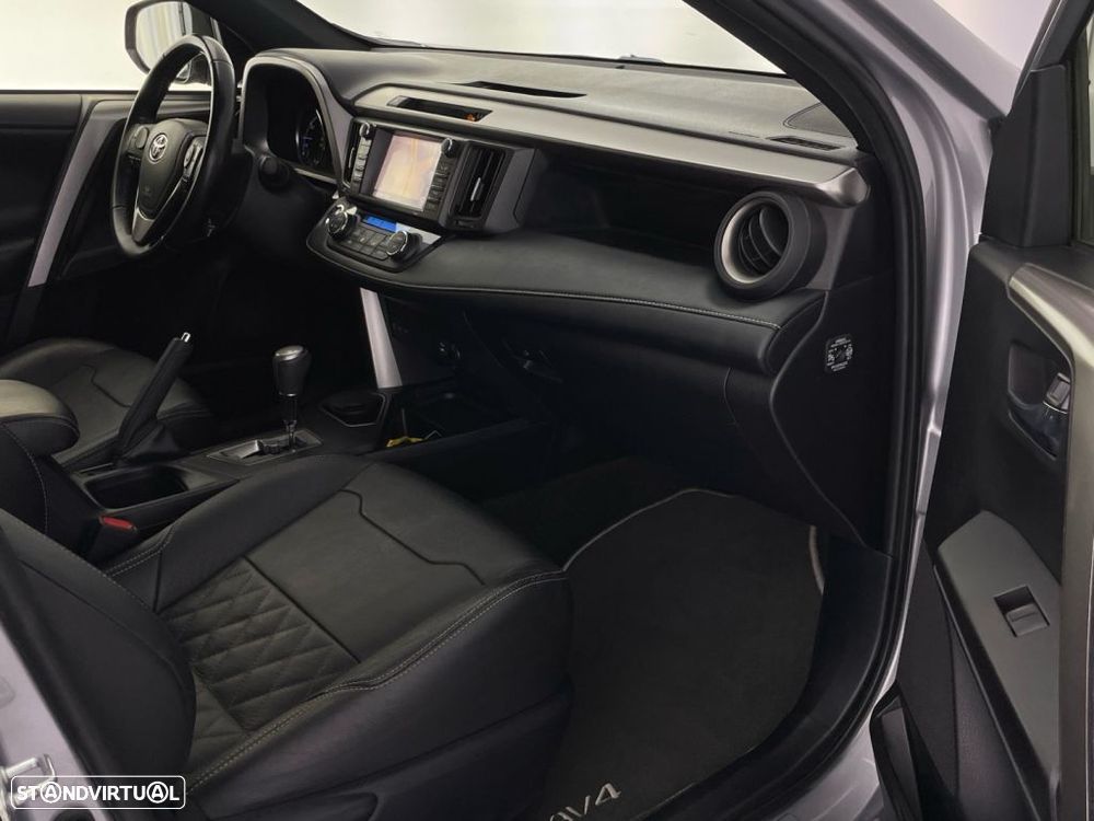 Toyota RAV4 2.5 HSD Pure Dark - 27