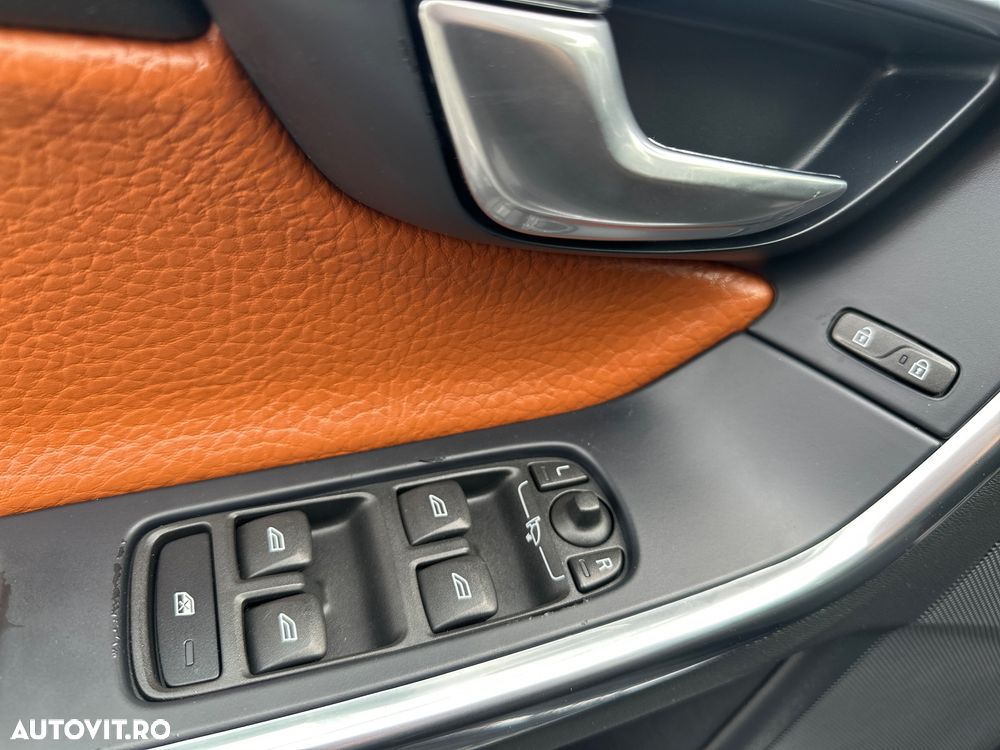 Volvo V60 D4 Geartronic Business Edition - 28