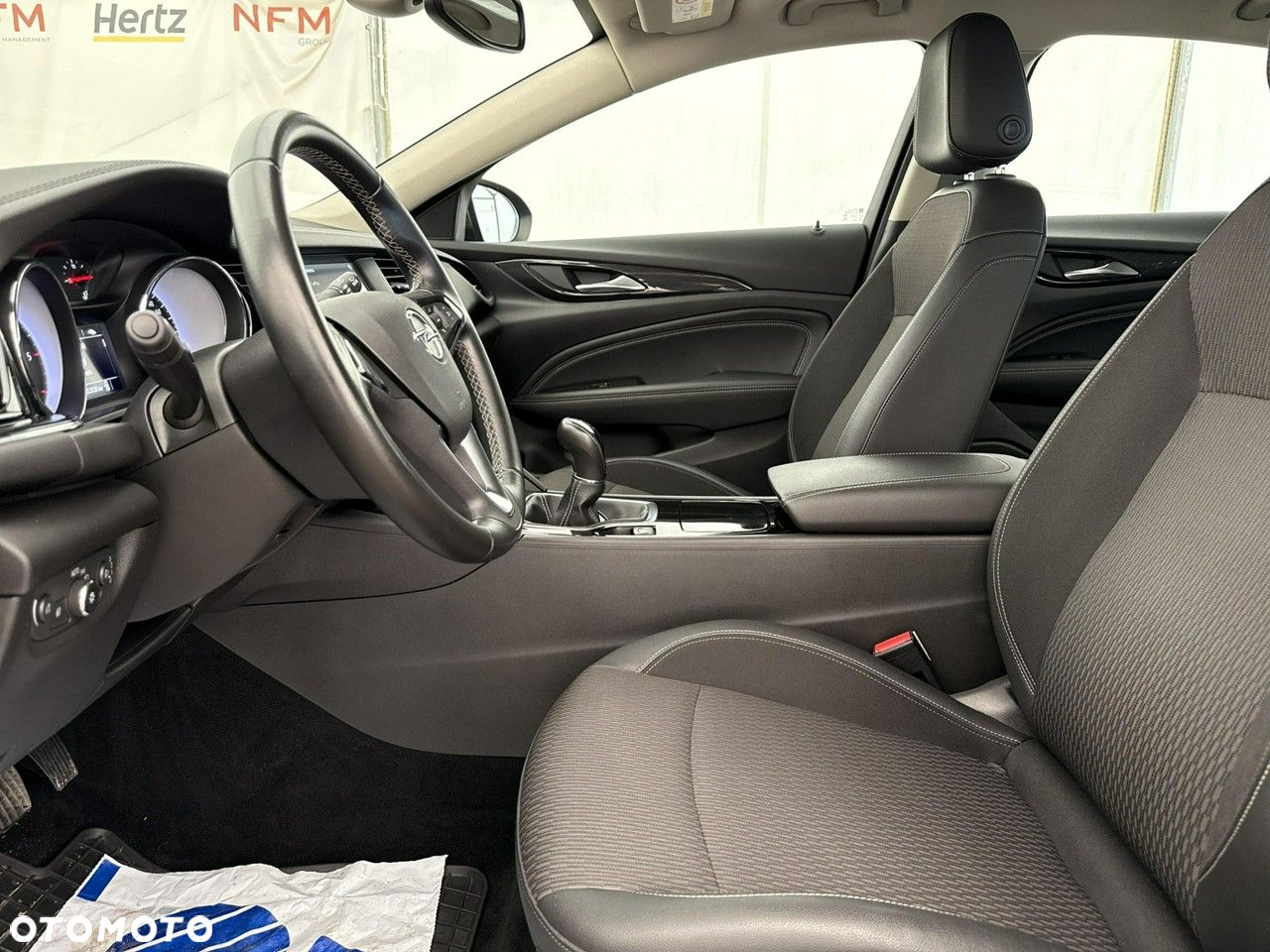 Opel Insignia - 12