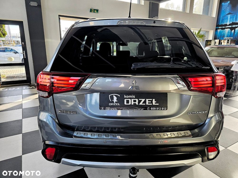 Mitsubishi Outlander - 5