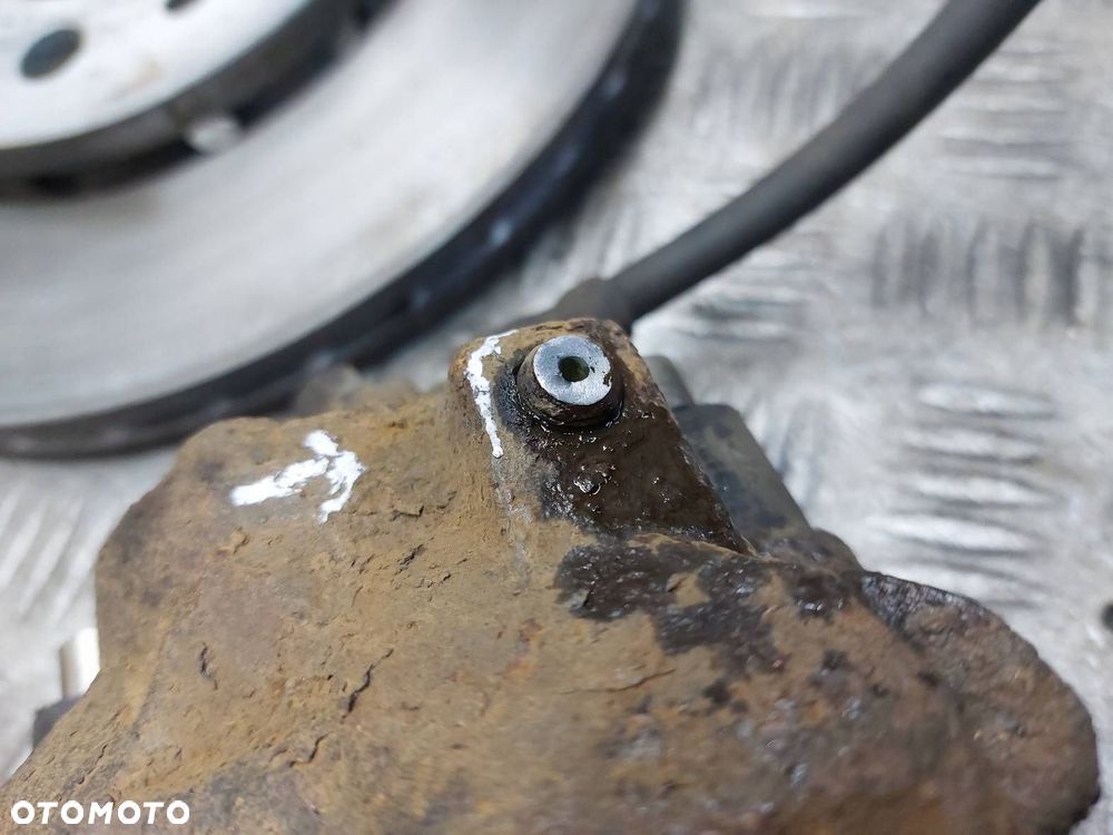 TARCZE HAMULCOWE PRZÓD + KLOCKI + ZACISKI BOSCH AUDI A3 8L 1.6 GOLF IV - 2