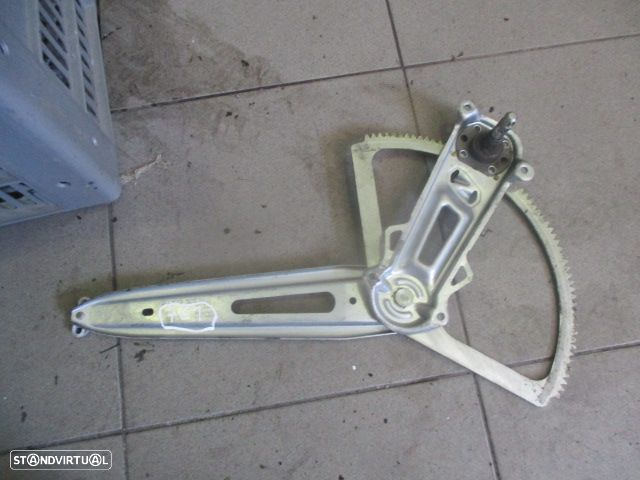 Elevador Manual 90579503 OPEL ZAFIRA 2000 5P TE - 2
